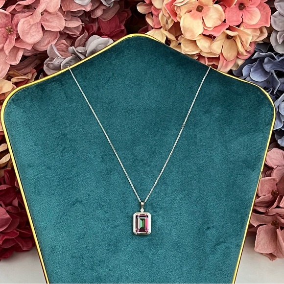 Stunning 10 Carat Mystic Topaz Necklace with Diamond Accent - Picture 10 of 16